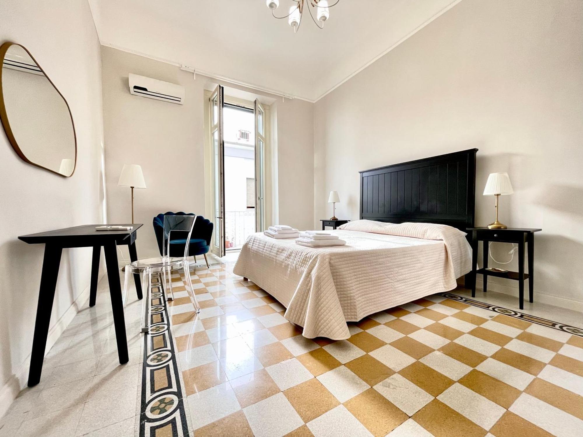 B&B Palazzo Dei Velieri Σαλέρνο Εξωτερικό φωτογραφία